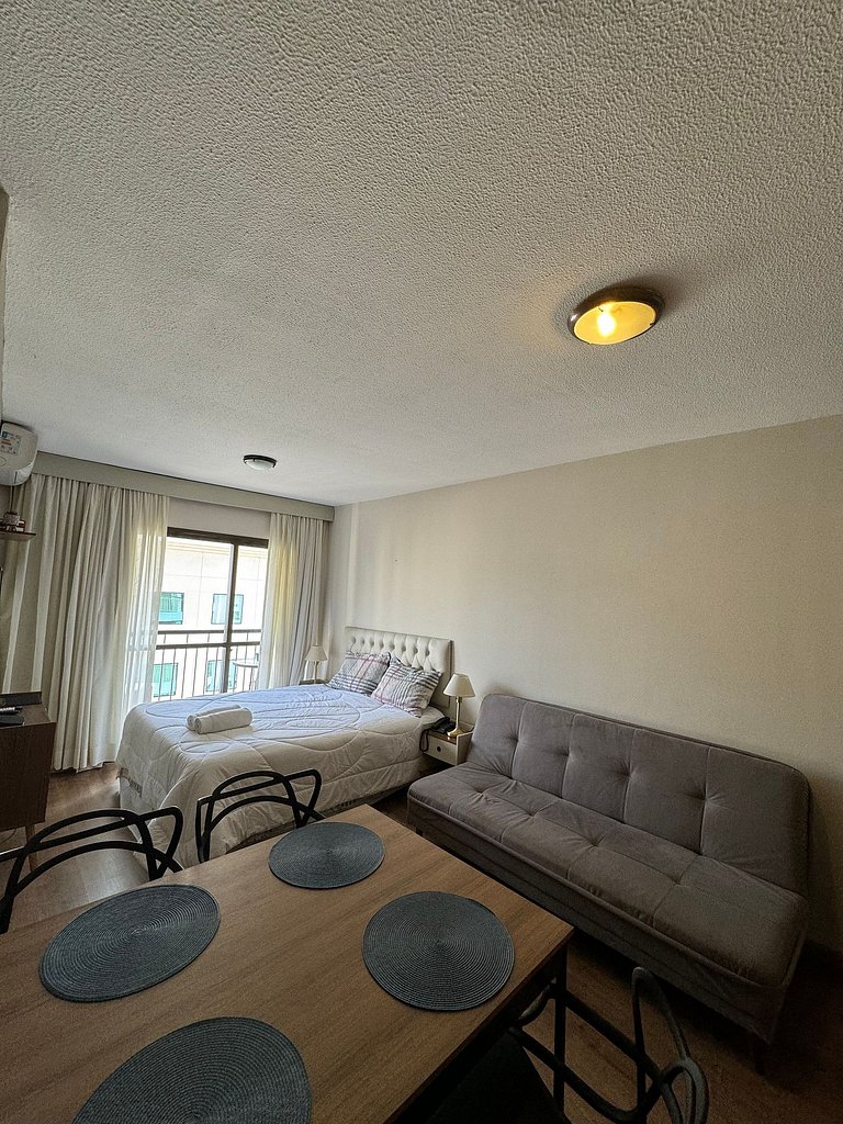 M256 | Flat localizado no Jardins